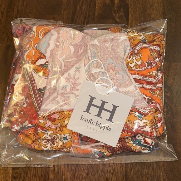 Haute Hippie boho bohemian blouse collar cropped elastic back medium NWT floral - Picture 7 of 7